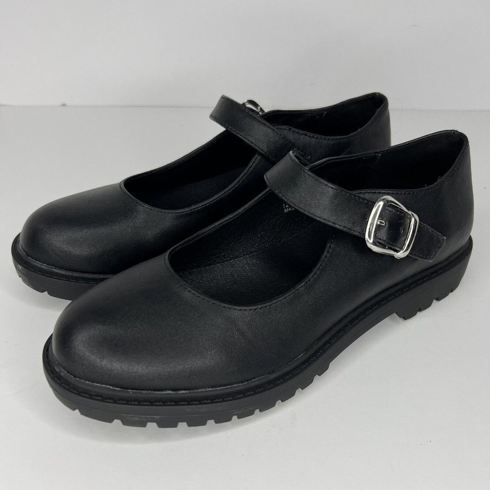 Mary Jane Style Lug Heel Black Sandals Women's Size 8 Silver Buckle NWOB